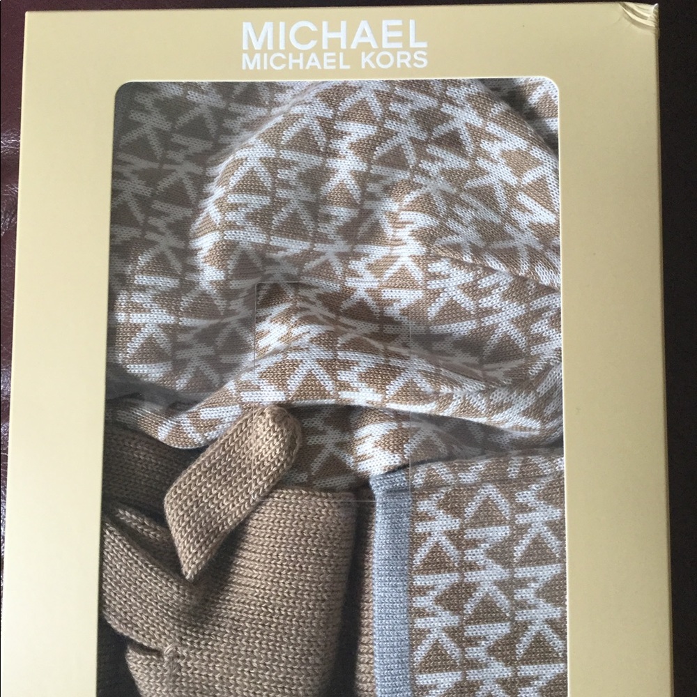 Michael Kors hat glove and scarf set